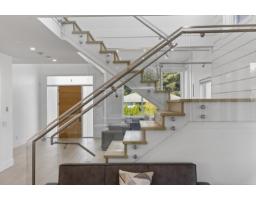 10925 Oriole Drive, Surrey, BC V3R5A4 Photo 11