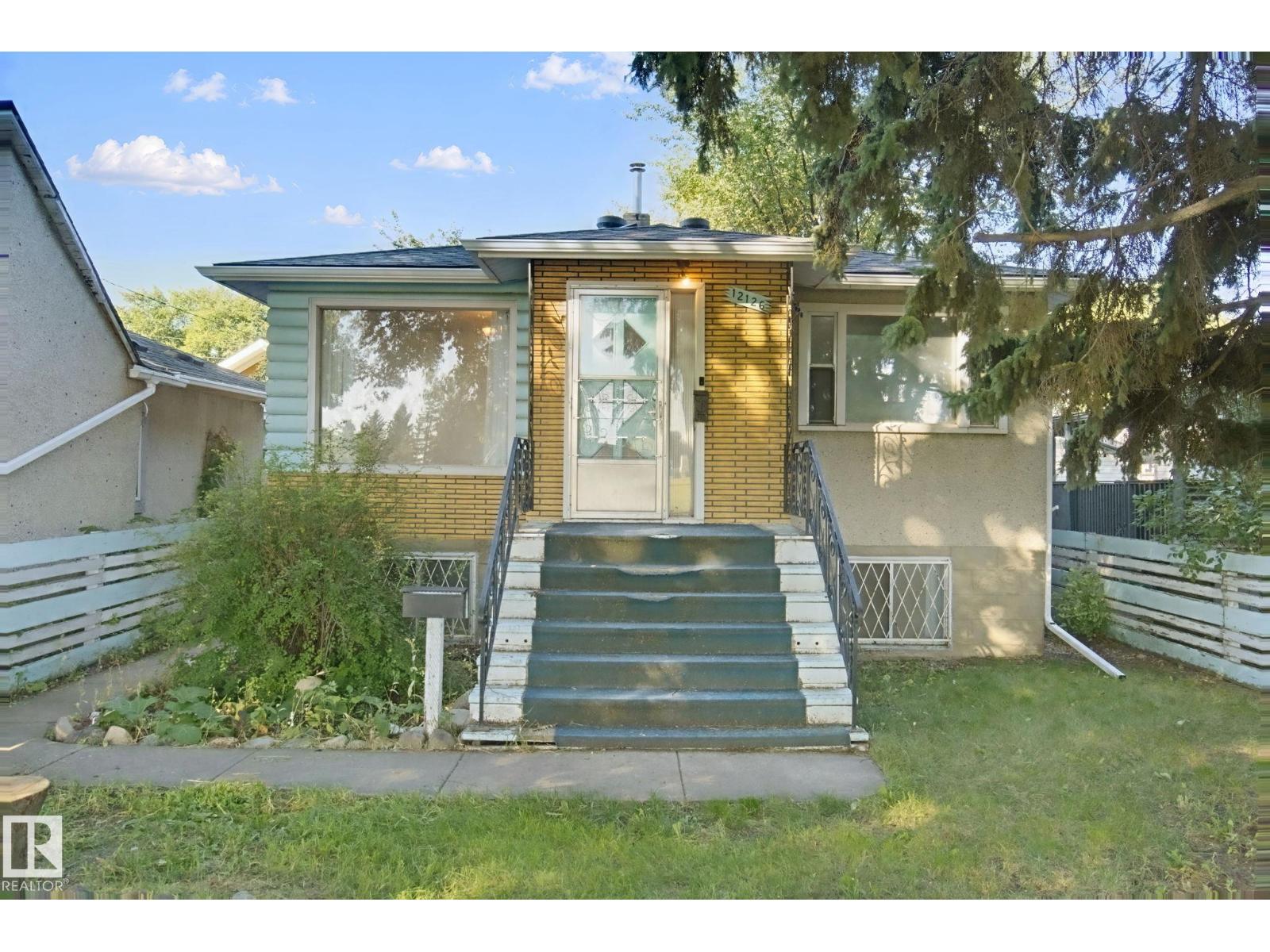 12126 57 ST NW - 1
