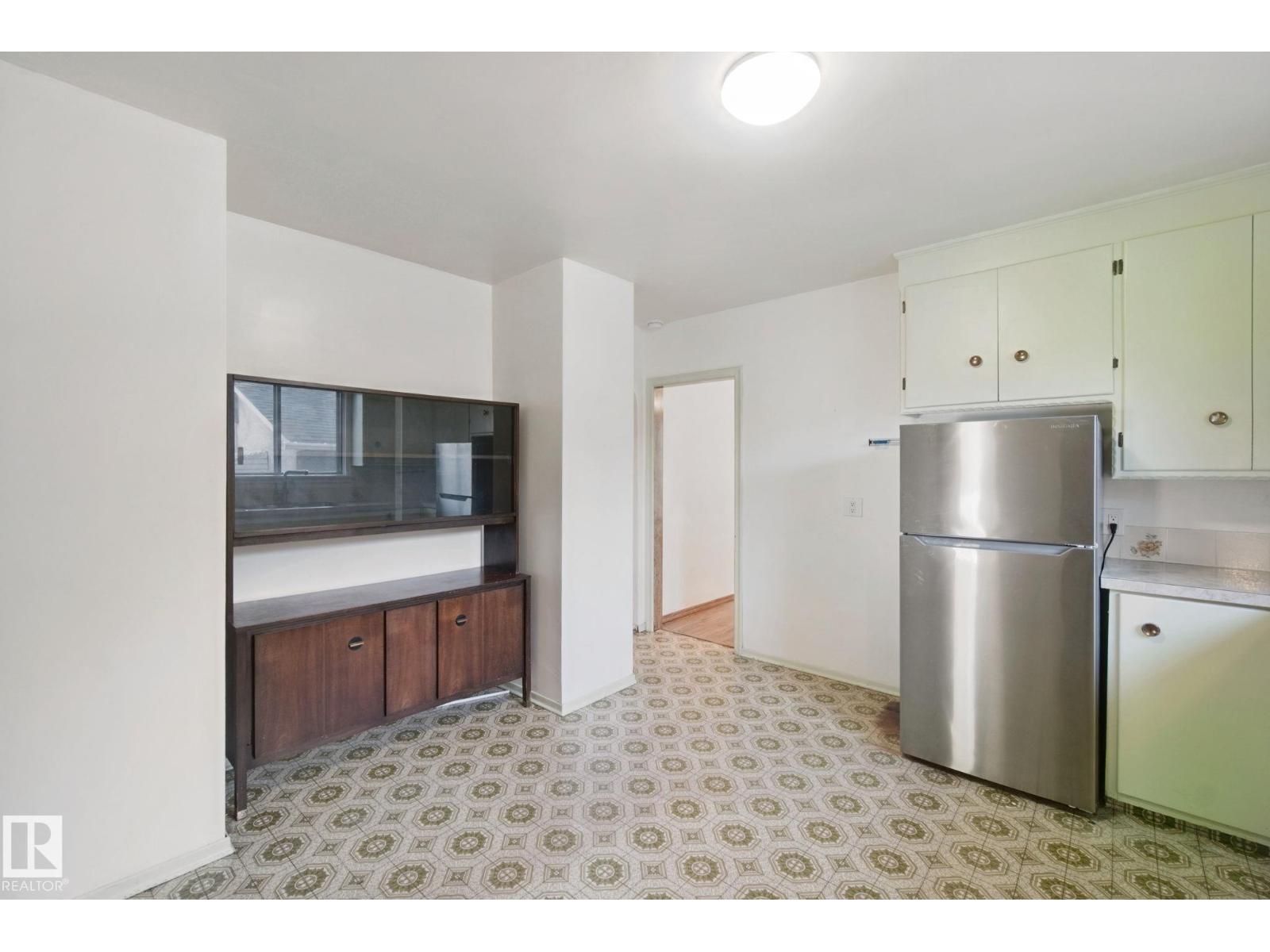 12126 57 ST NW - Image 11