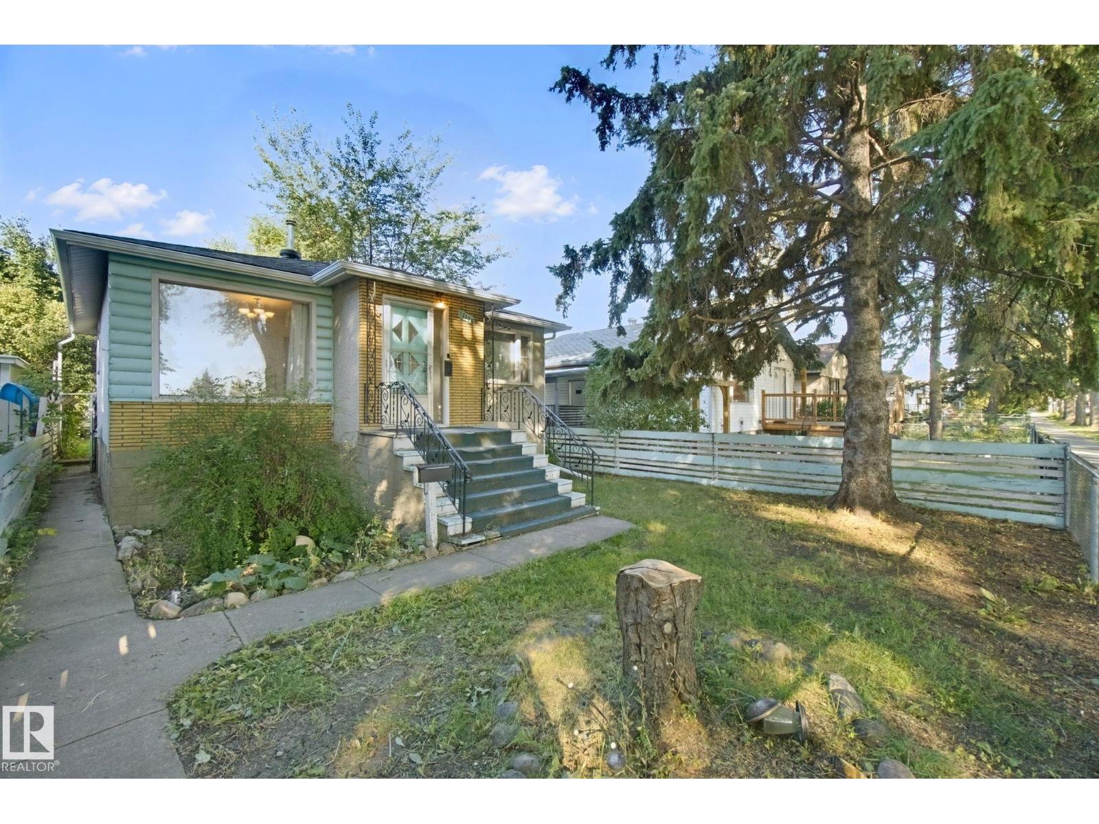 12126 57 St NW photo 2 — MLS® E4509459