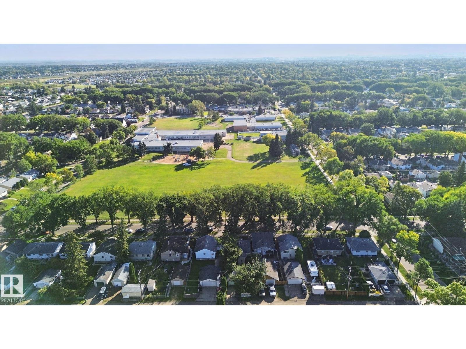 12126 57 ST NW - 37