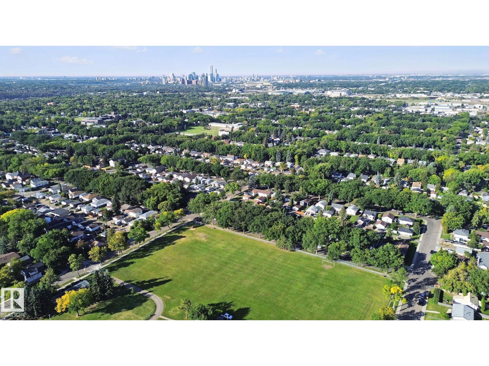 12126 57 ST NW - Image 39
