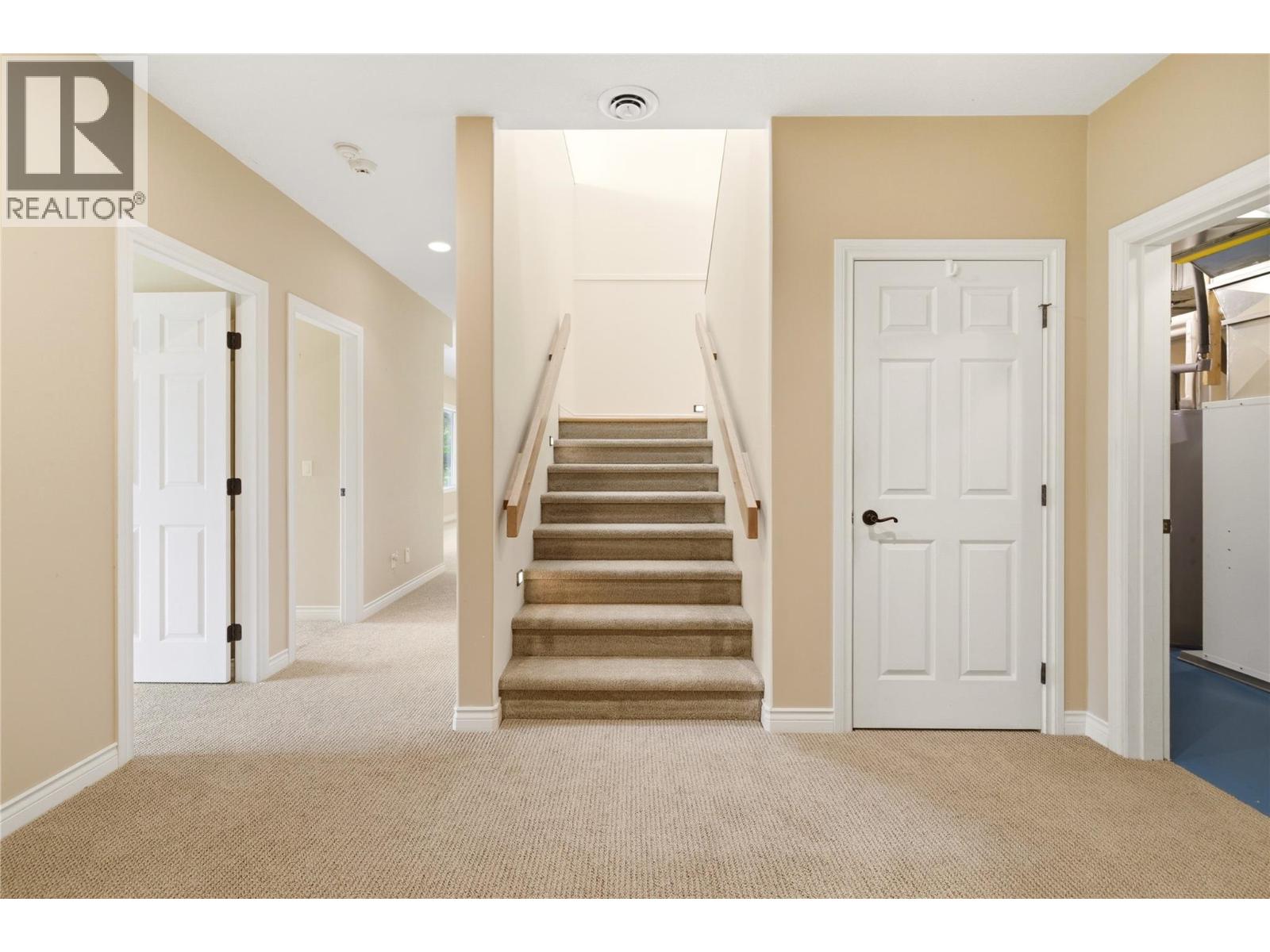 448 Viewcrest Road - 34
