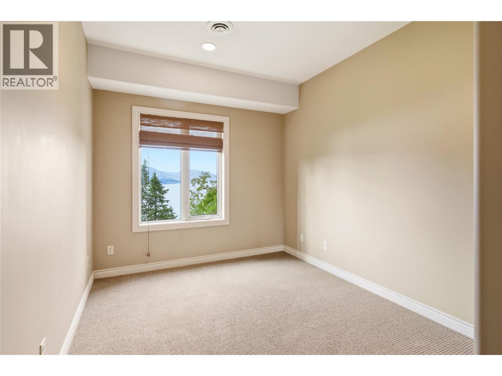 448 Viewcrest Road - 45