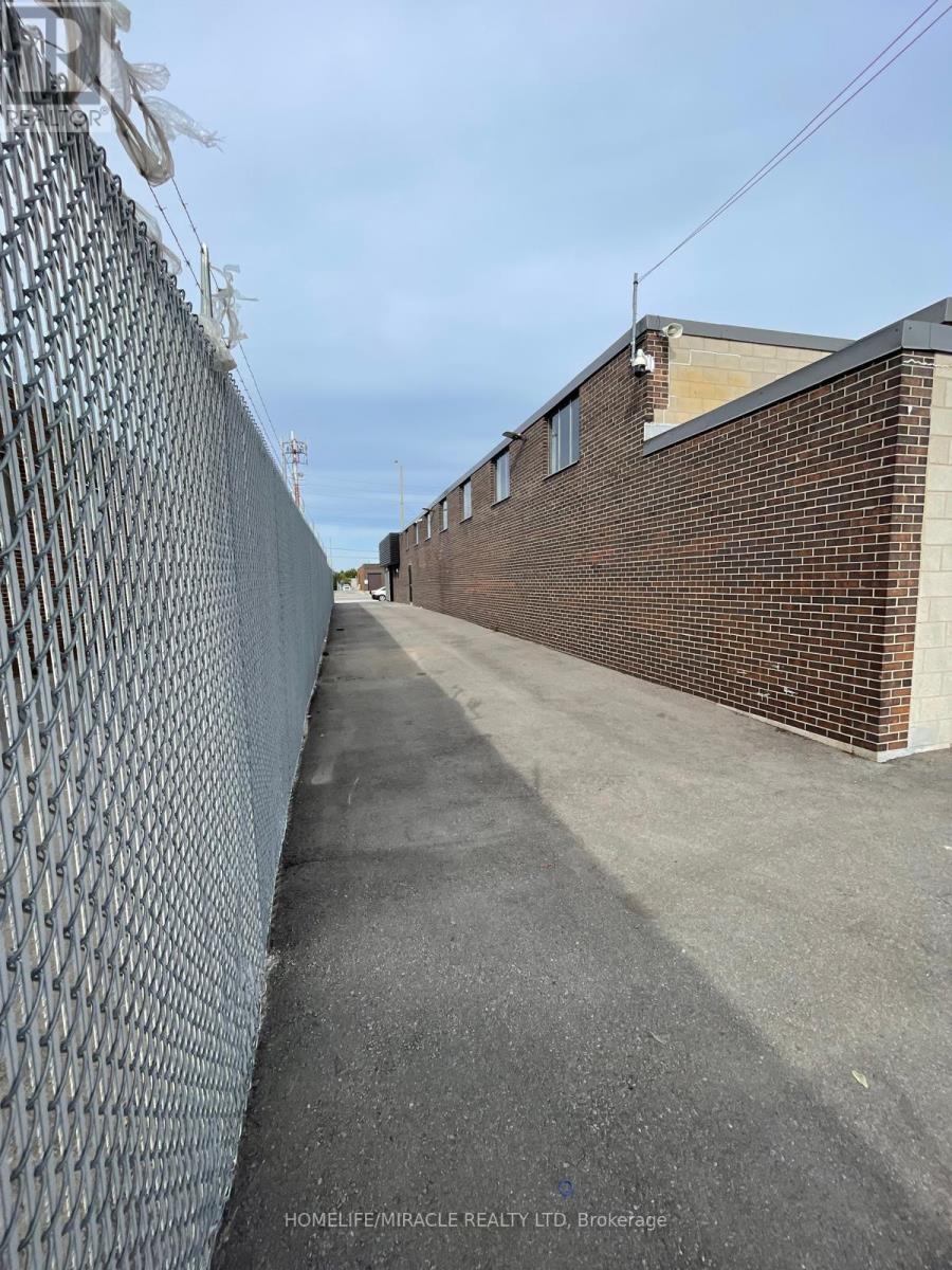 5270 CREEKBANK ROAD, Mississauga (Northeast) — photo 8
