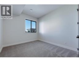 1120 Collinson Court, Kelowna, BC V1W0C3 Photo 42