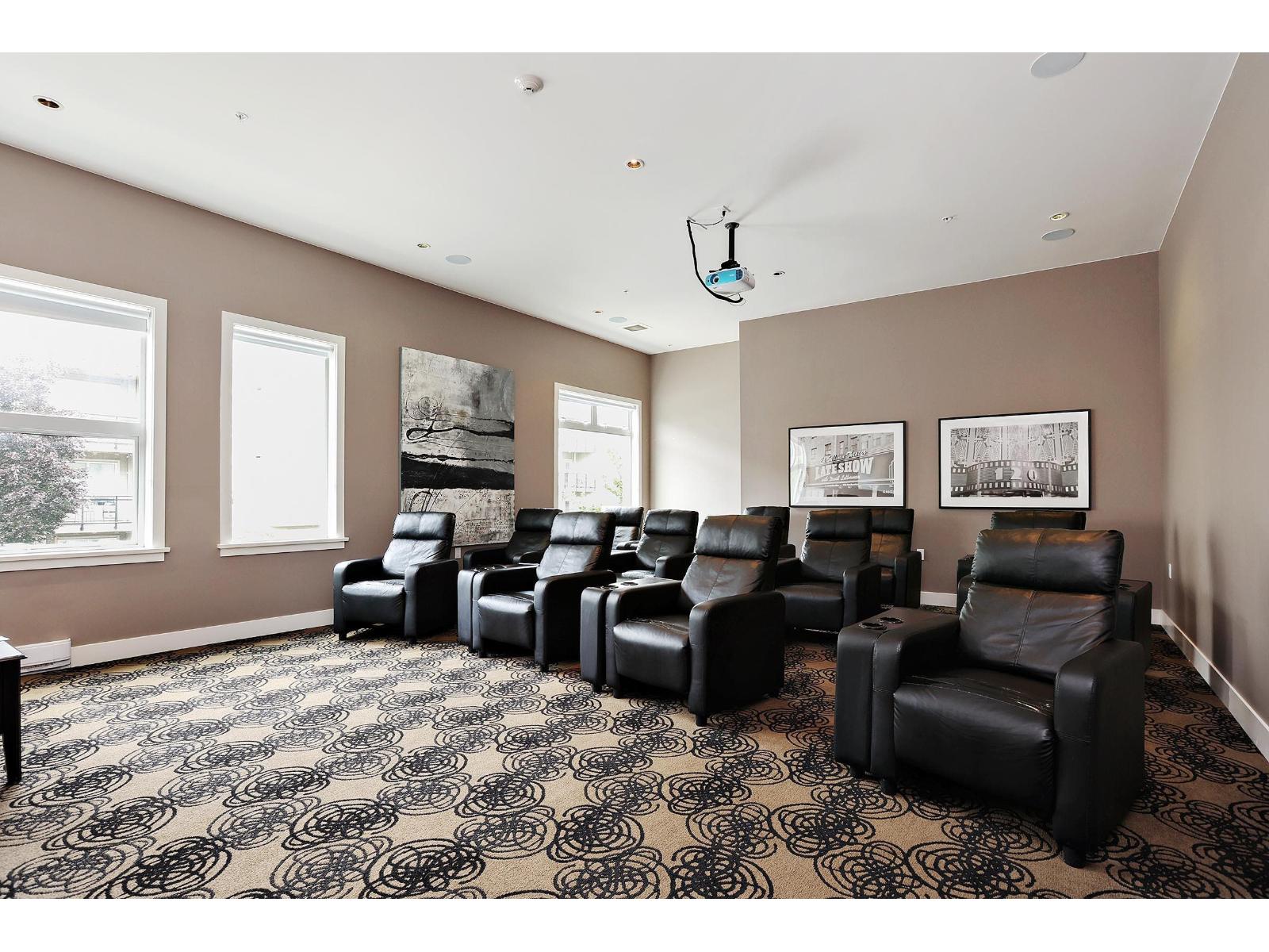 C111 20211 66 AVENUE, Langley