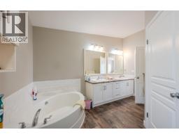 Den - 306 Hwy 97, Kaleden, BC V0H1K0 Photo 20