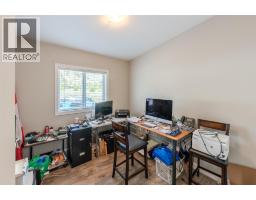 Laundry room - 306 Hwy 97, Kaleden, BC V0H1K0 Photo 15
