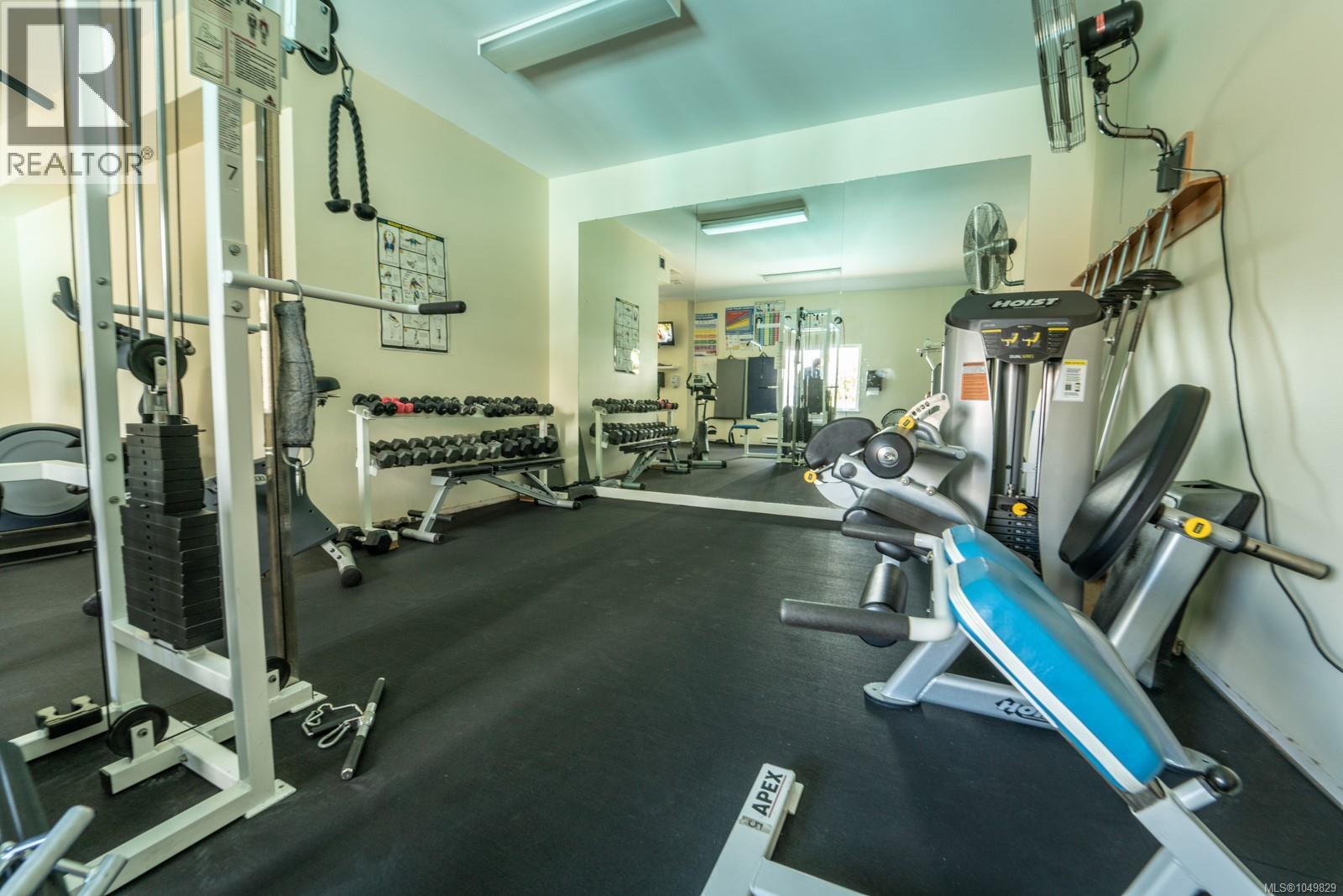 3572 Arbutus Dr S - Image 36