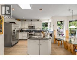Kitchen - 3572 Arbutus Dr S, Cobble Hill, BC V8H0K8 Photo 7