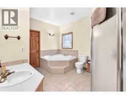 26108 Township Road 381 Road, Rural Red Deer County, AB T4E1G1 Photo 31