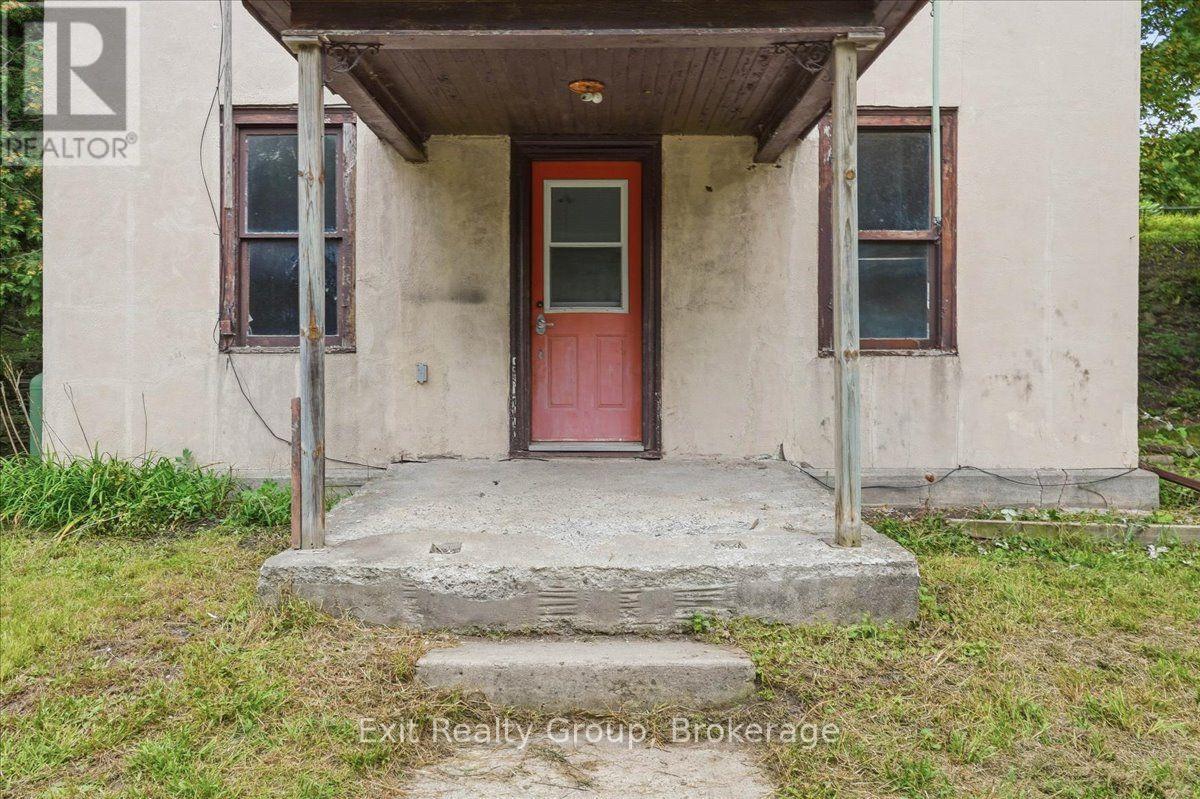 437 DREWERY STREET - 3