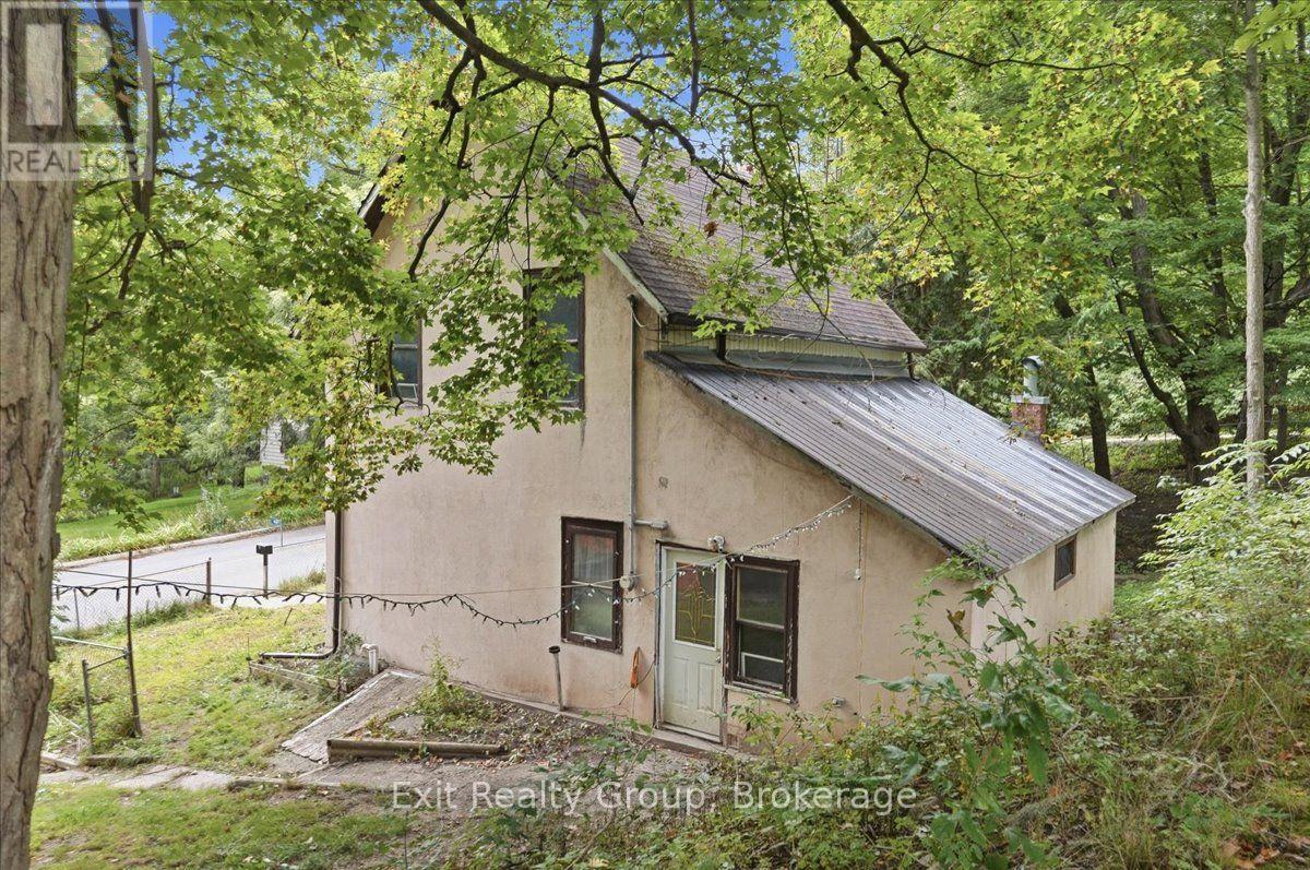 437 DREWERY STREET - Image 30