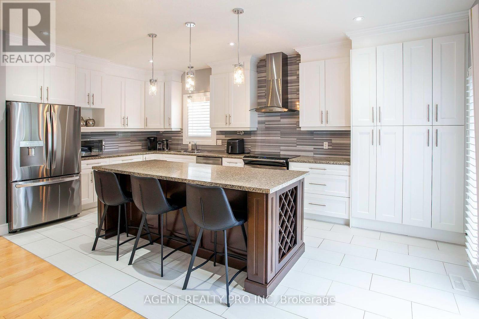 1912 JUBILEE DRIVE, London North (North E) — photo 11