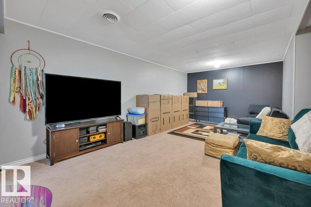 40 BIRCH DR - 33