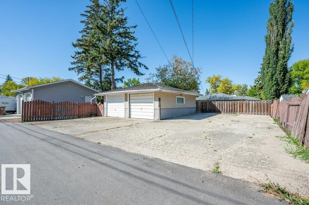 40 BIRCH DR - 54