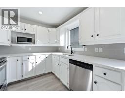 Furnace - 2, 2132 35 Avenue Sw, Calgary, AB T2T2E3 Photo 13