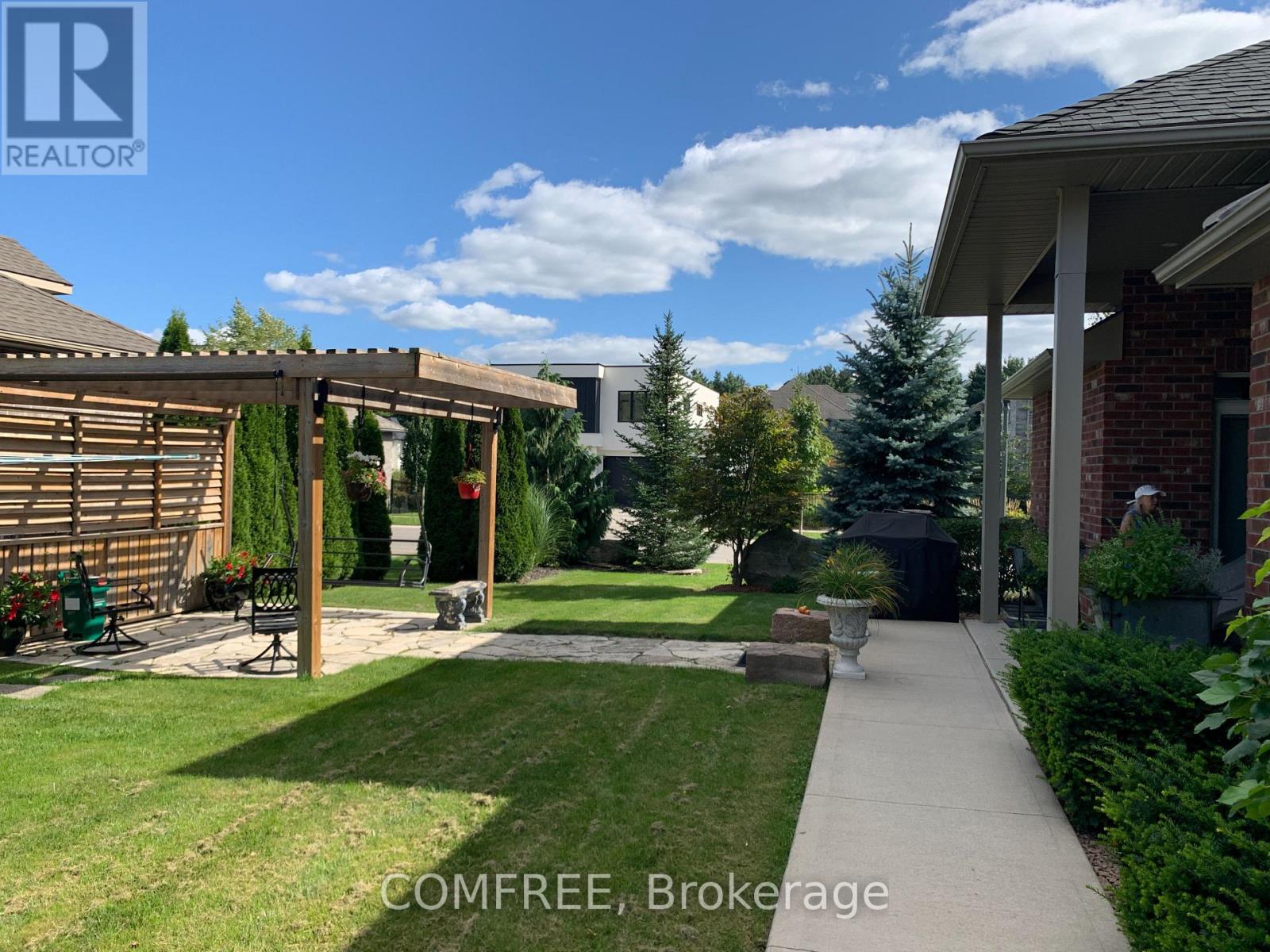 100 PARKVIEW DRIVE, Woodstock (Woodstock - North) — photo 6
