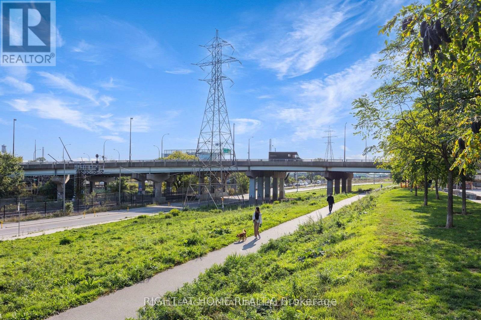 502 - 32 TROLLEY CRESCENT, Toronto (Moss Park) — photo 4