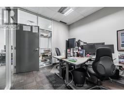 B - 493 Parliament Street, Toronto, ON M4X1P3 Photo 13
