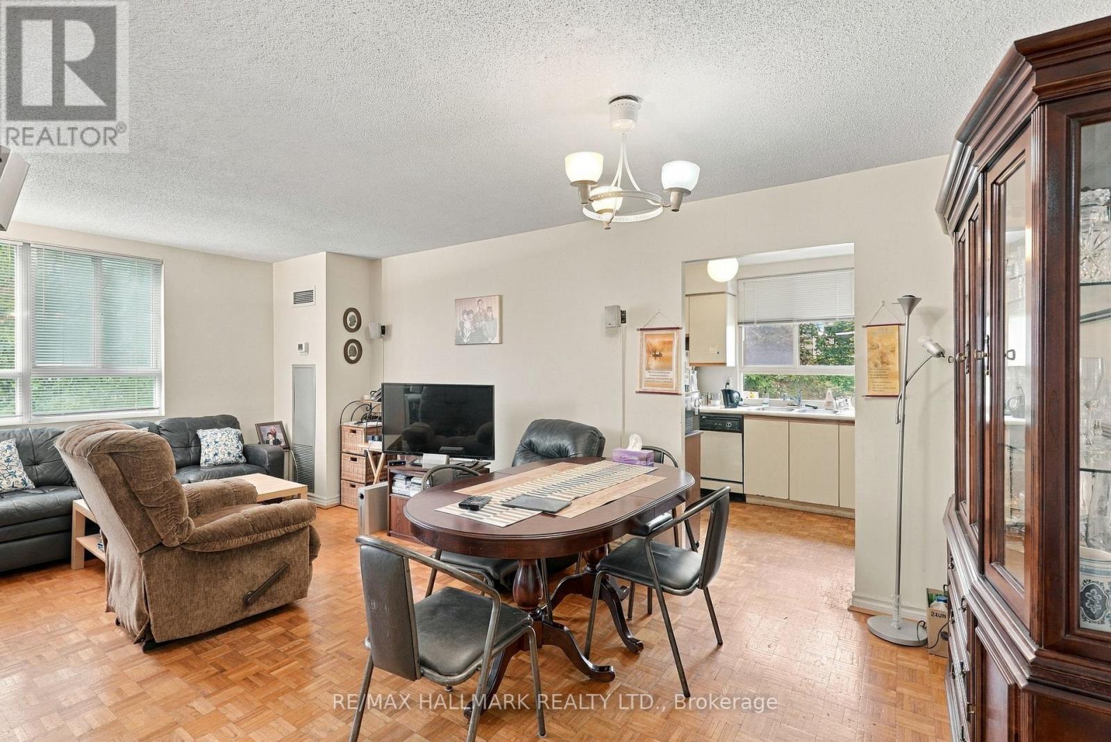 #303 4 PARK VISTA - 16