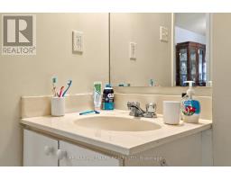 303 - 4 Park Vista, Toronto, ON M4B3M8 Photo 26