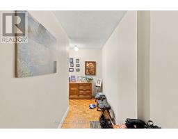 303 - 4 Park Vista, Toronto, ON M4B3M8 Photo 7