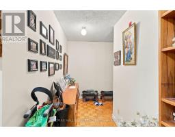 303 - 4 Park Vista, Toronto, ON M4B3M8 Photo 9