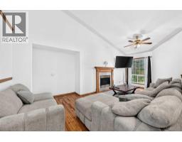 4pc Bathroom - 184 Douglas Ridge Green Se, Calgary, AB T2Z2T4 Photo 6