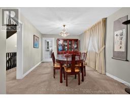 Family room - 48 Captain Francis Drive, Markham, ON L3R9C9 Photo 8