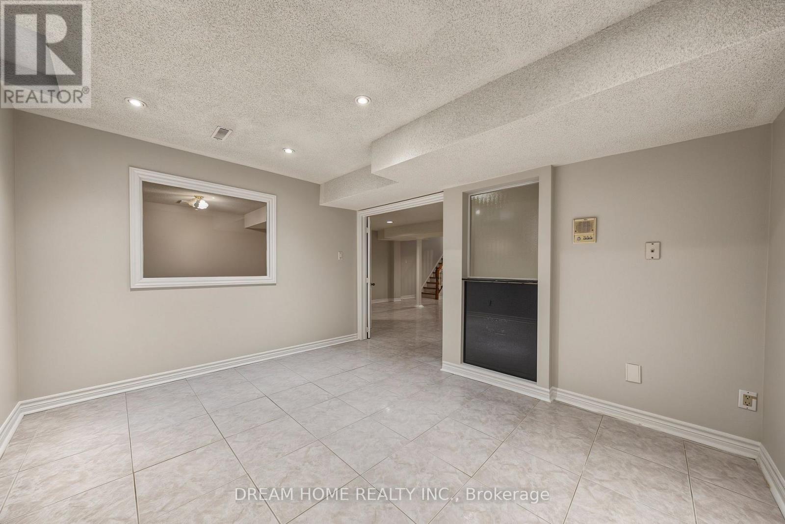 509 FOREST DRIVE - 40