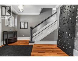 5pc Bathroom - 40 Stanley Avenue, Hamilton, ON L8P2L1 Photo 7