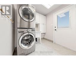1579 Lovelady Crescent, Mississauga, ON L4W2Y9 Photo 14