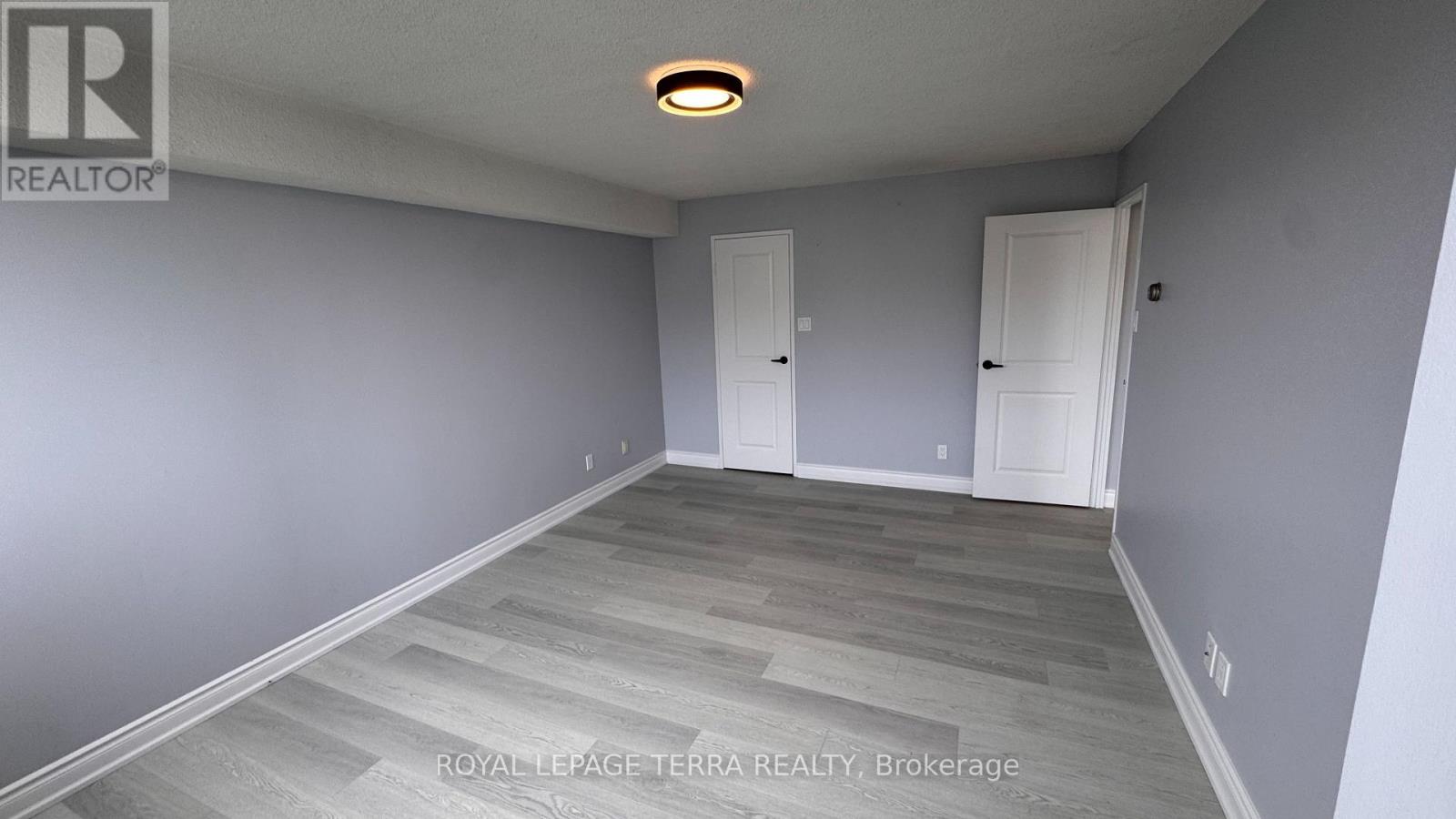 #1401 3700 KANEFF CRESCENT - 14