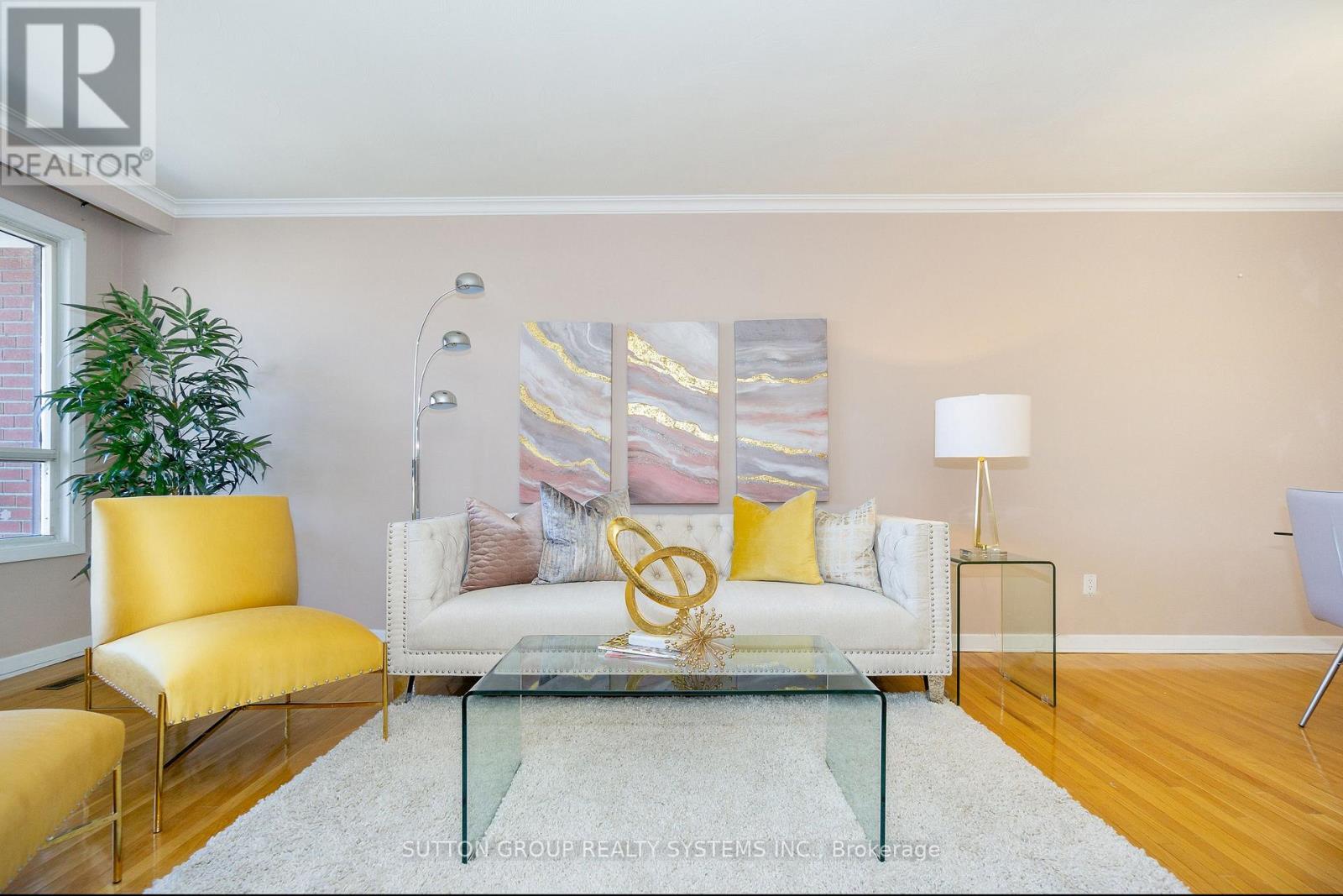 UPPER - 233 HULLMAR DRIVE, Toronto (Black Creek) — photo 3