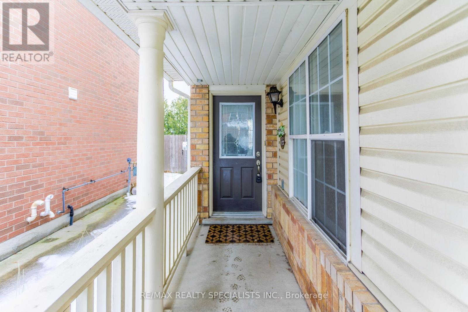 511 COLLIS COURT N, Milton (CL Clarke) — photo 4