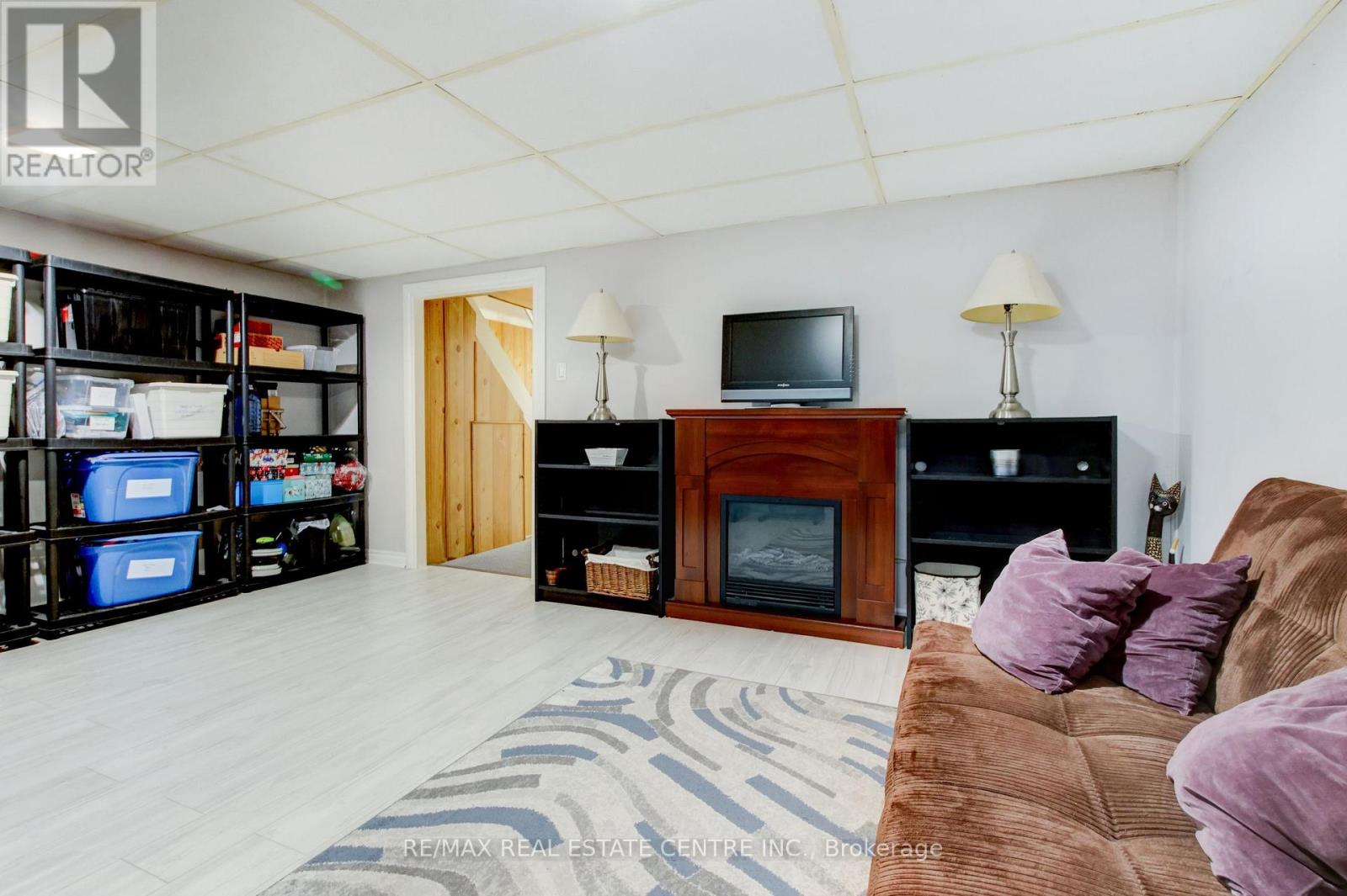 #108 45 HANSEN ROAD N - 23