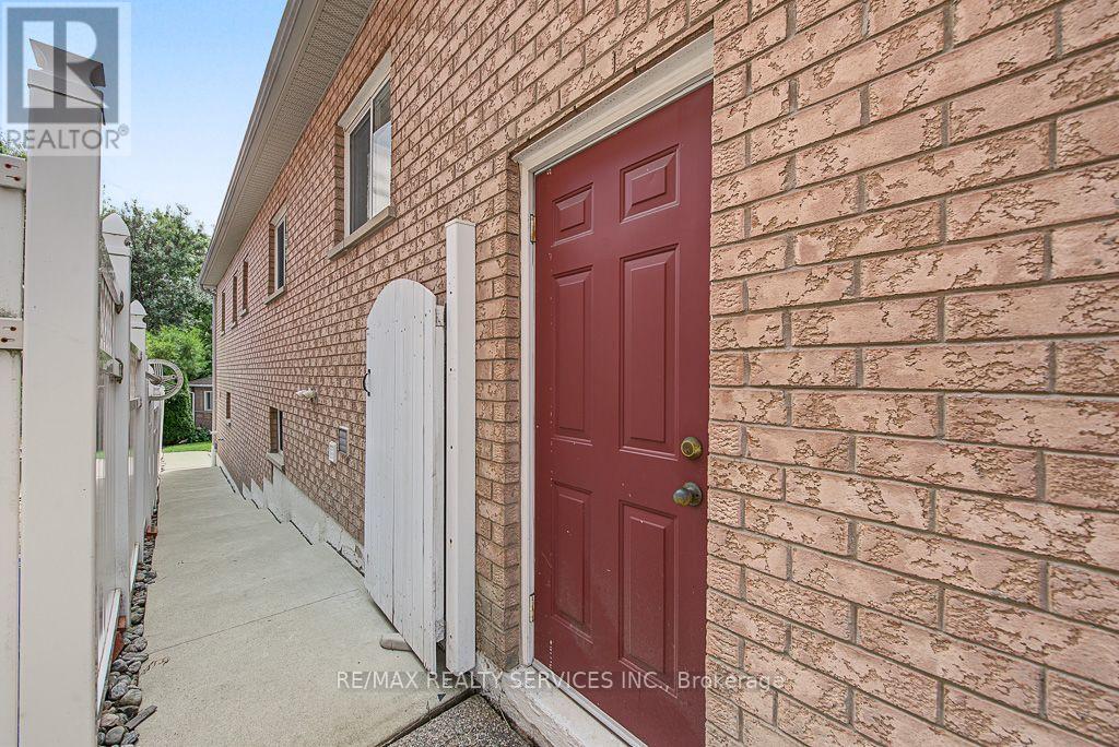 33 WOODVALLEY DRIVE - Image 39