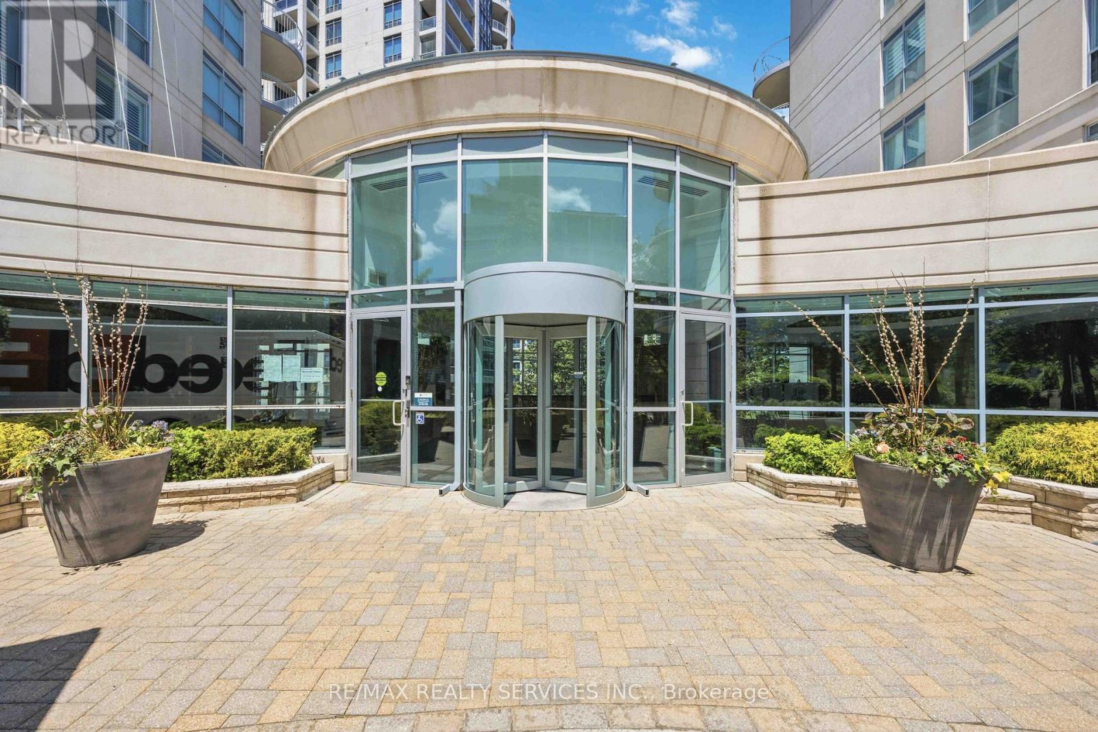 121 - 2111 LAKE SHORE BOULEVARD W, Toronto (Mimico) — photo 2