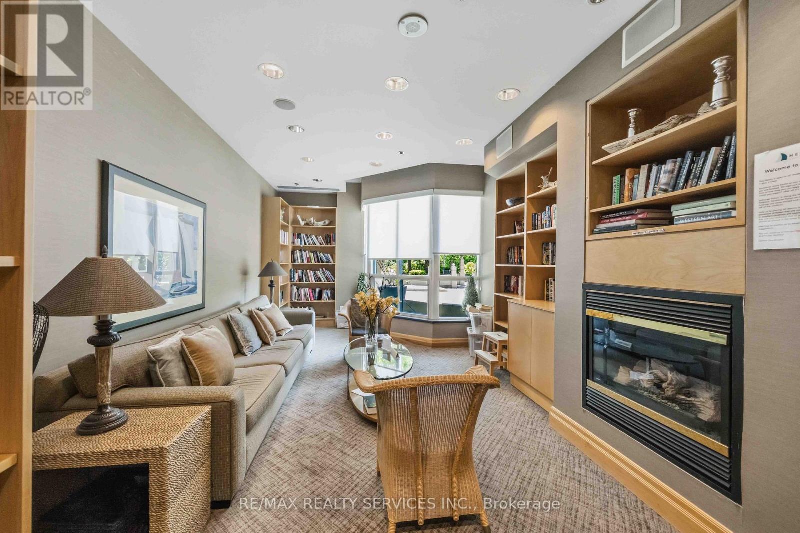 121 - 2111 LAKE SHORE BOULEVARD W, Toronto (Mimico) — photo 4