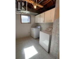 310e 300  N, Raymond, AB T0K2S0 Photo 21