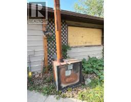 310e 300  N, Raymond, AB T0K2S0 Photo 30
