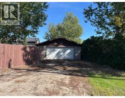 310e 300  N, Raymond, AB T0K2S0 Photo 35