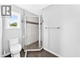 Bedroom - 8 Hawkfield Crescent Nw, Calgary, AB T3G1Z5 Photo 16