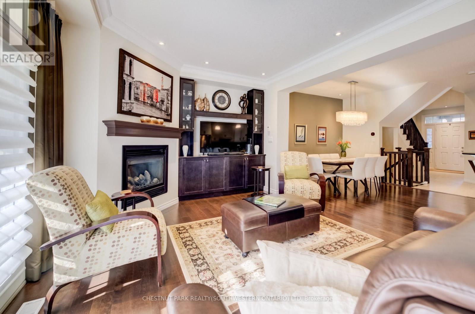 #10 435 WINCHESTER DRIVE - 16
