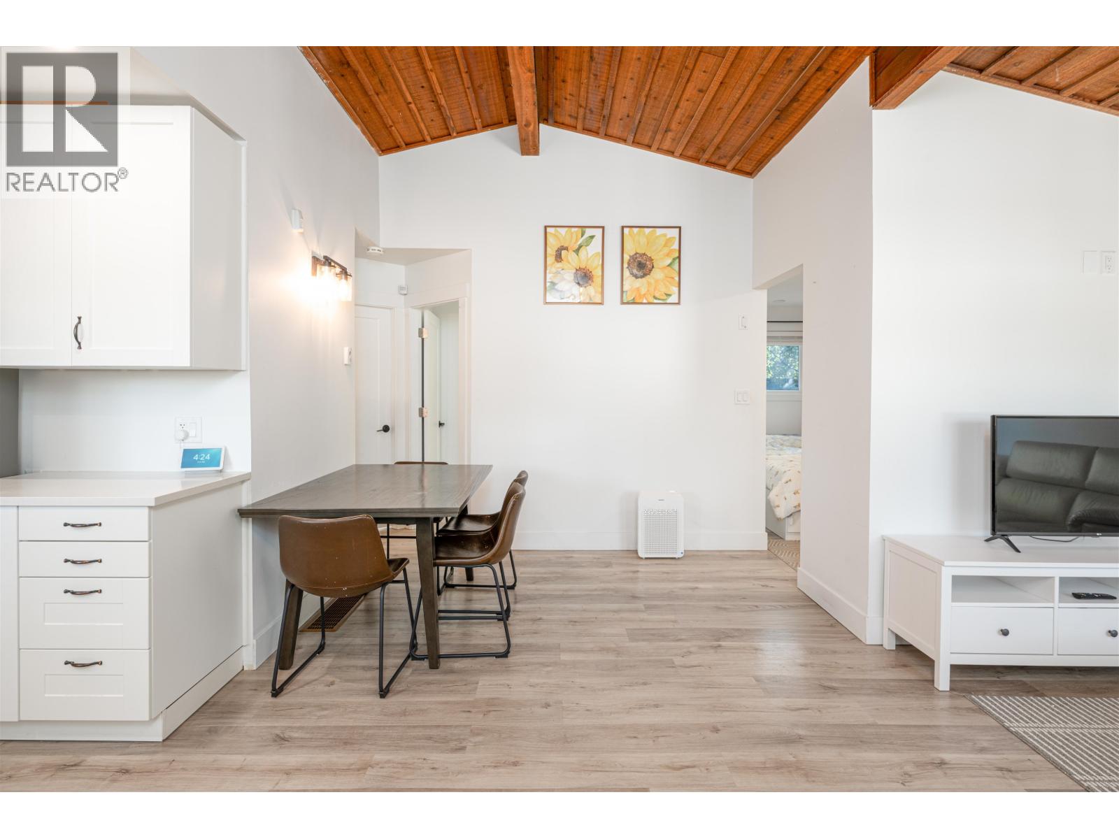 Photo 14 of 38 — 5923 BROCK DRIVE · Prince George, BC