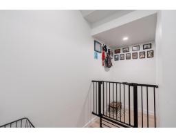 105 19577 65b Avenue, Surrey, BC V4N6Y3 Photo 6