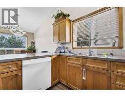 Storage - 402 Stratton Way Se, Medicine Hat, AB T1B4N2 Photo 14