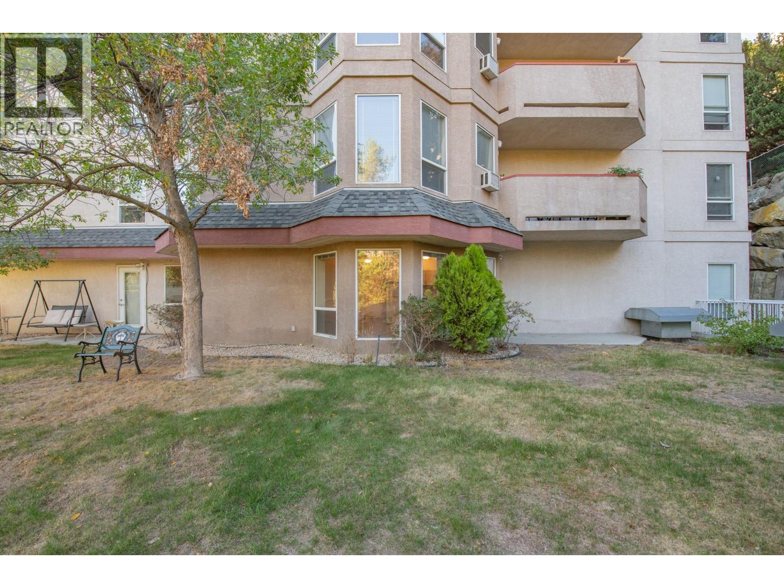 #215 3011 Gateby Place - 23